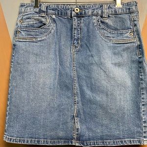 Stamp 10 - Denim Skirt Ladies Size 10